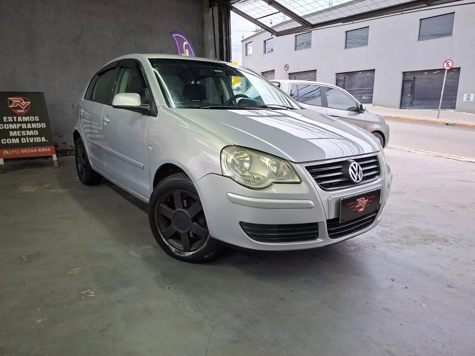 VW POLO SEDAN 1.6 8V FLEX